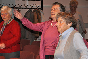 Seniorengymnastik in der Stadthalle Altdorf